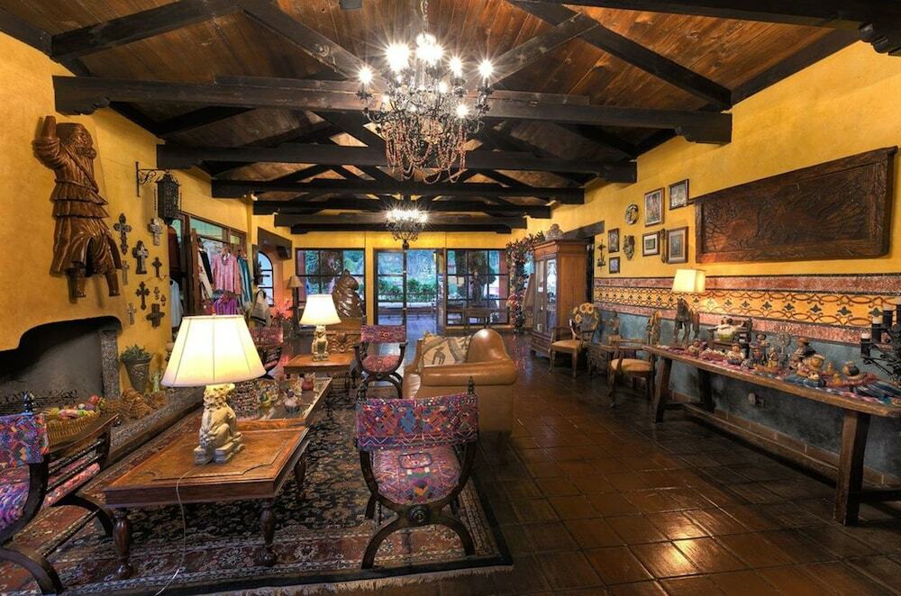 Hotel Atitlan 5*